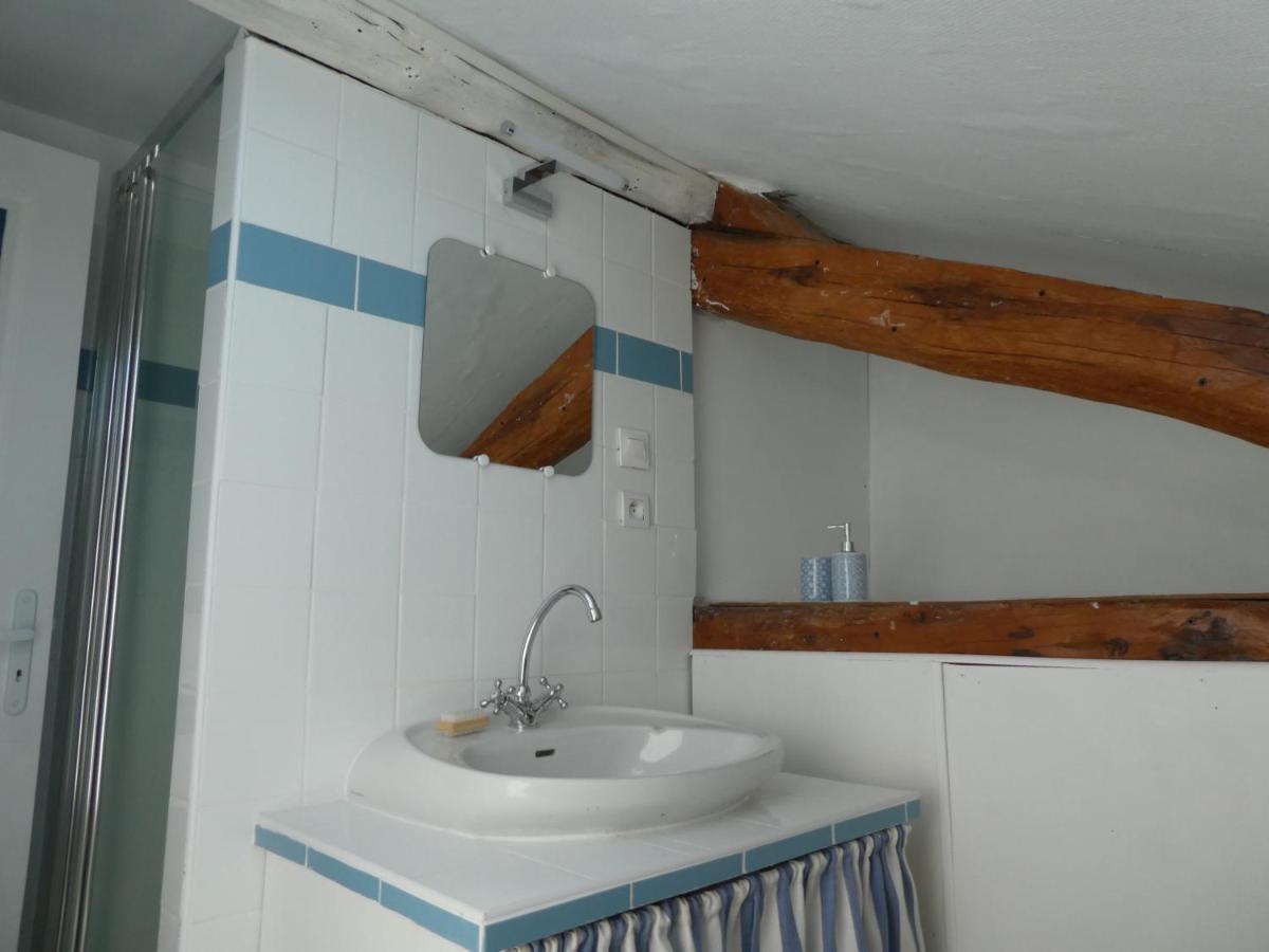 Les Chambres Du Ladoux Sencenac-Puy-de-Fourches Екстериор снимка