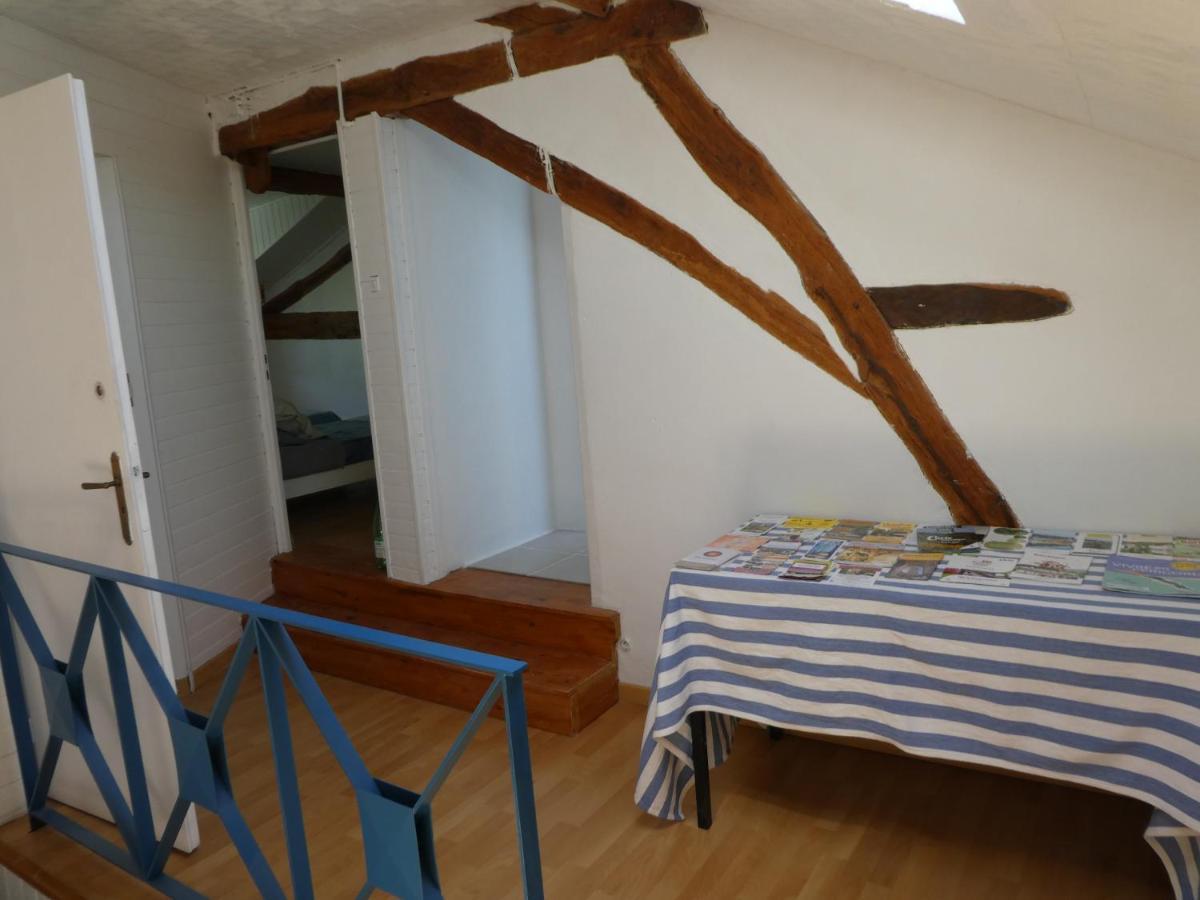Les Chambres Du Ladoux Sencenac-Puy-de-Fourches Екстериор снимка
